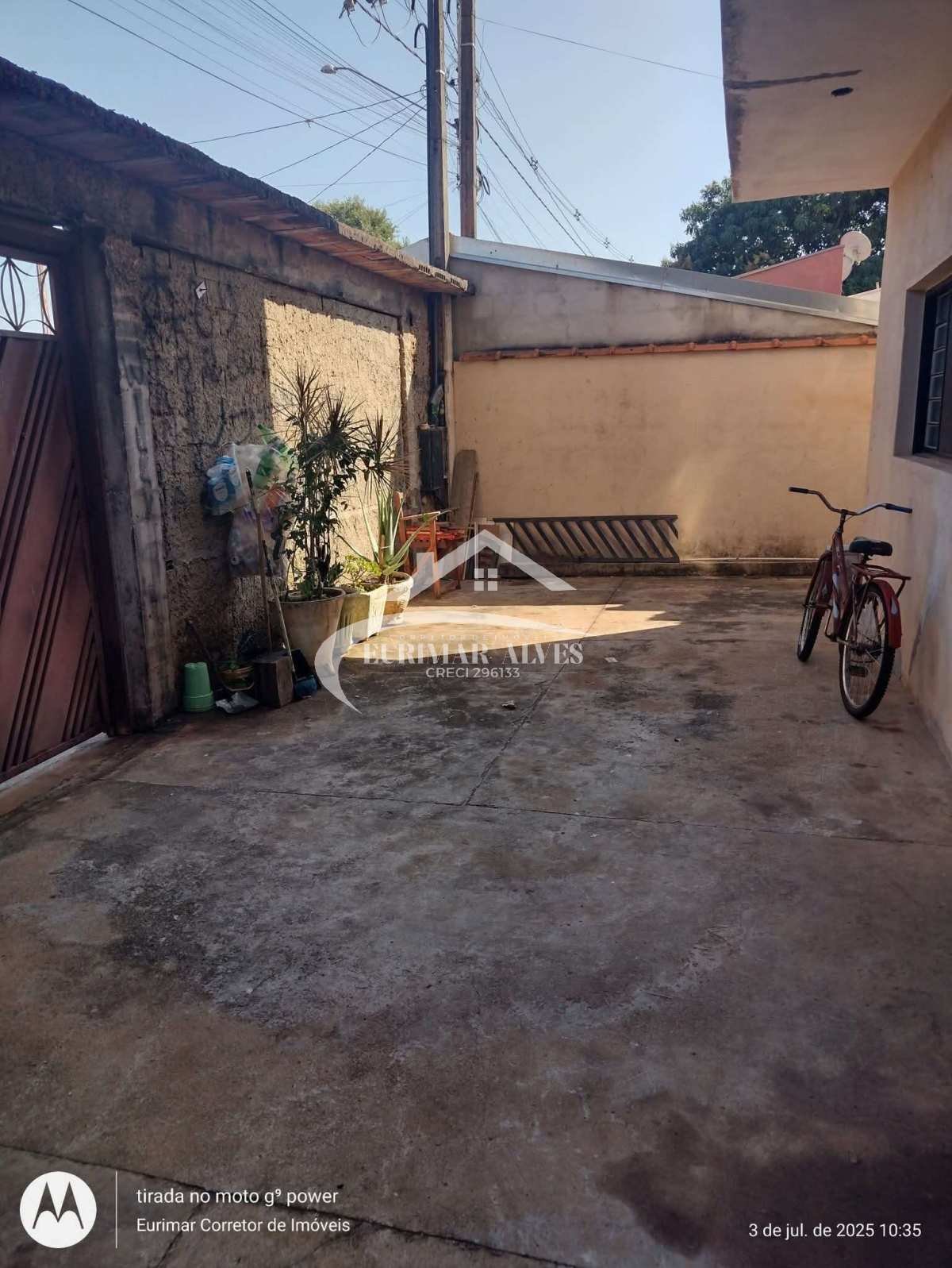 Sobrado à venda com 3 quartos - ,Guatapará