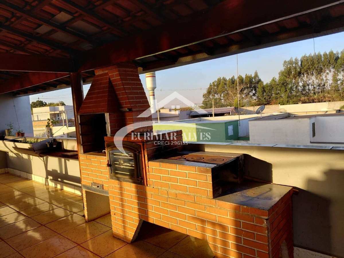 Sobrado à venda com 3 quartos, 250m² - Jardim Flamboyant,Pradópolis