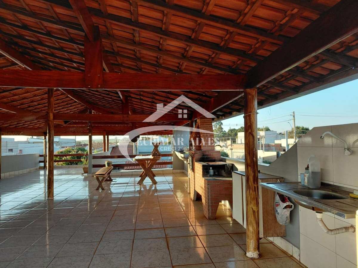 Sobrado à venda em Pradópolis, Jardim Flamboyant, com 3 quartos, 250m² - Eurimar Alves Imoveis