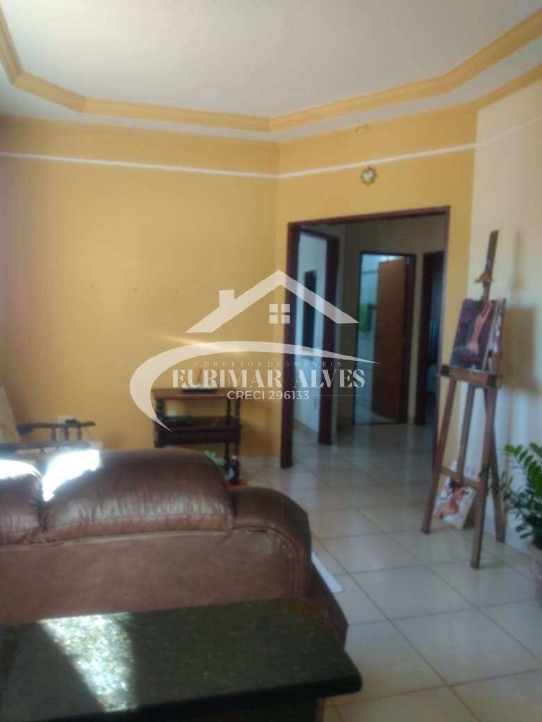 Sobrado à venda com 3 quartos, 300m² - Jardim Embaré,São Carlos