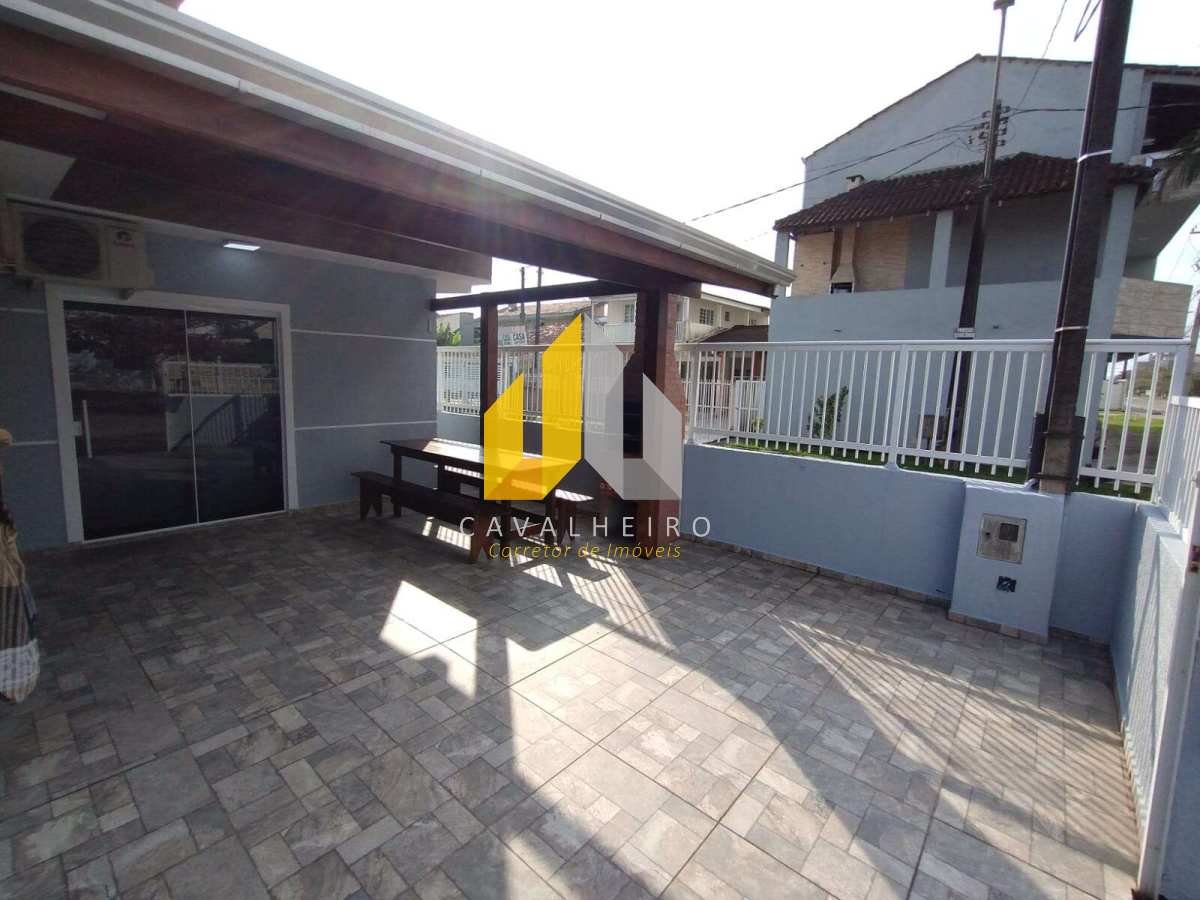 Excelente casa com piscina em Guaratuba Brejatuba para locação diária - Cavalheiro Imóveis