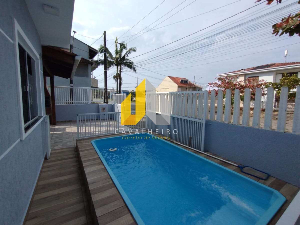 Excelente casa com piscina em Guaratuba Brejatuba para locação diária - Cavalheiro Imóveis