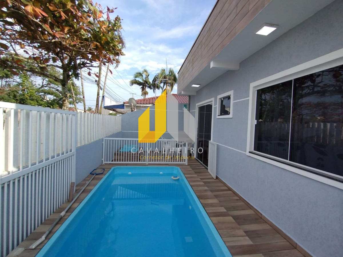 Excelente casa com piscina em Guaratuba Brejatuba para locação diária - Cavalheiro Imóveis
