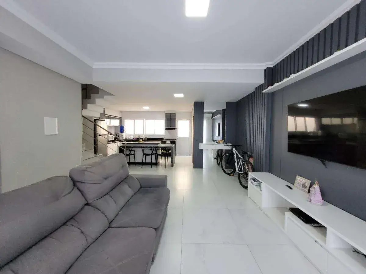 EXCELENTE TRIPEX A VENDA EM GUARATUBA COM PISCINA BREJATUBA - Cavalheiro Imóveis