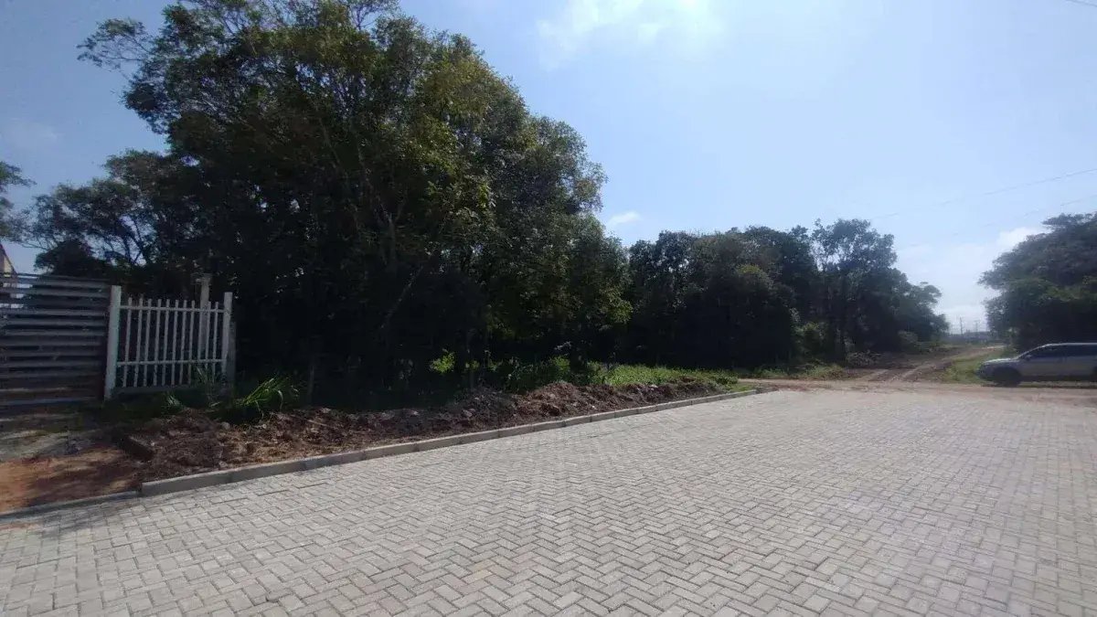 TERRENO A 300 METROS DA PRAIA DO BREJATUBA. - Cavalheiro Imóveis