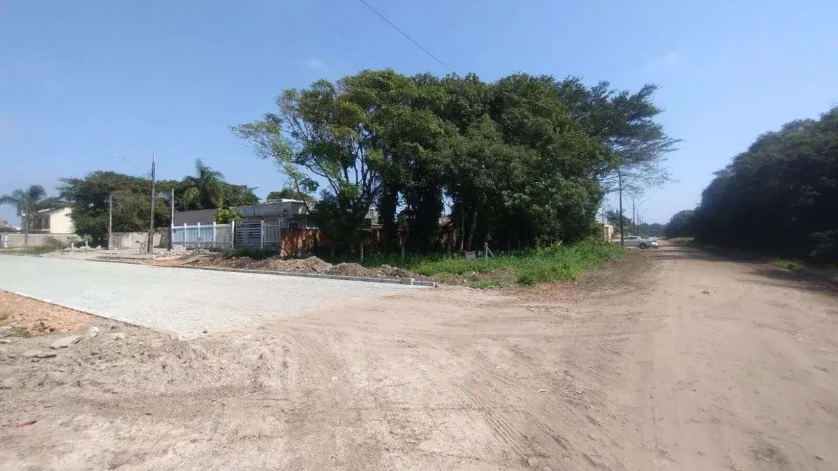 TERRENO A 300 METROS DA PRAIA DO BREJATUBA. - Cavalheiro Imóveis