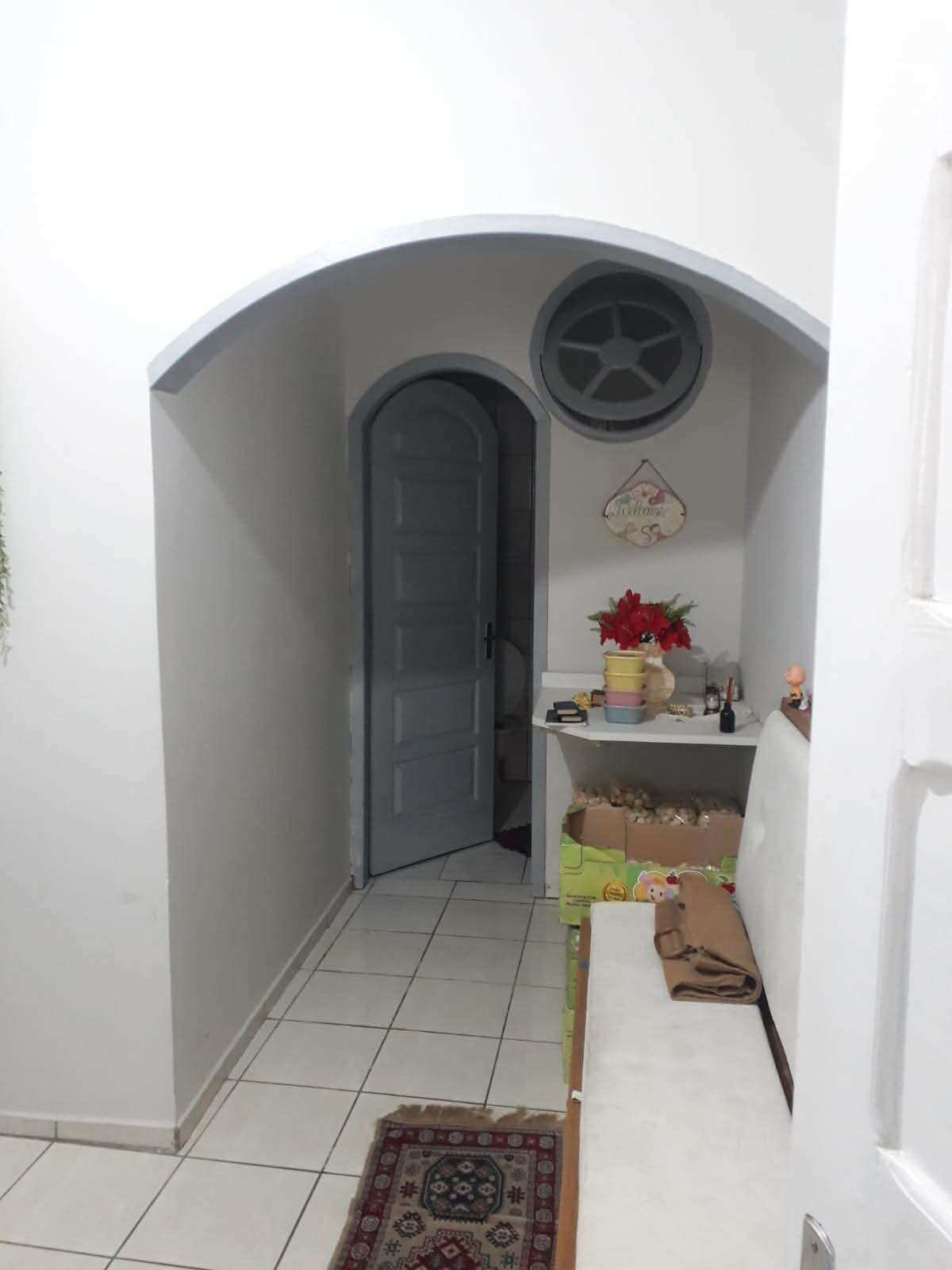  - Casa à venda, com 2 quartos, 120m²