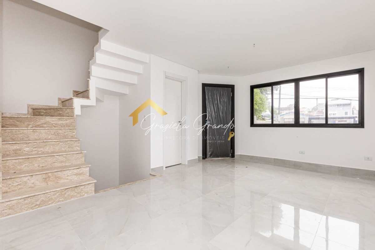 Sobrado à venda em Curitiba, Boa Vista, com 3 quartos 1 suíte, 166m² - Graziela Grando Imóveis