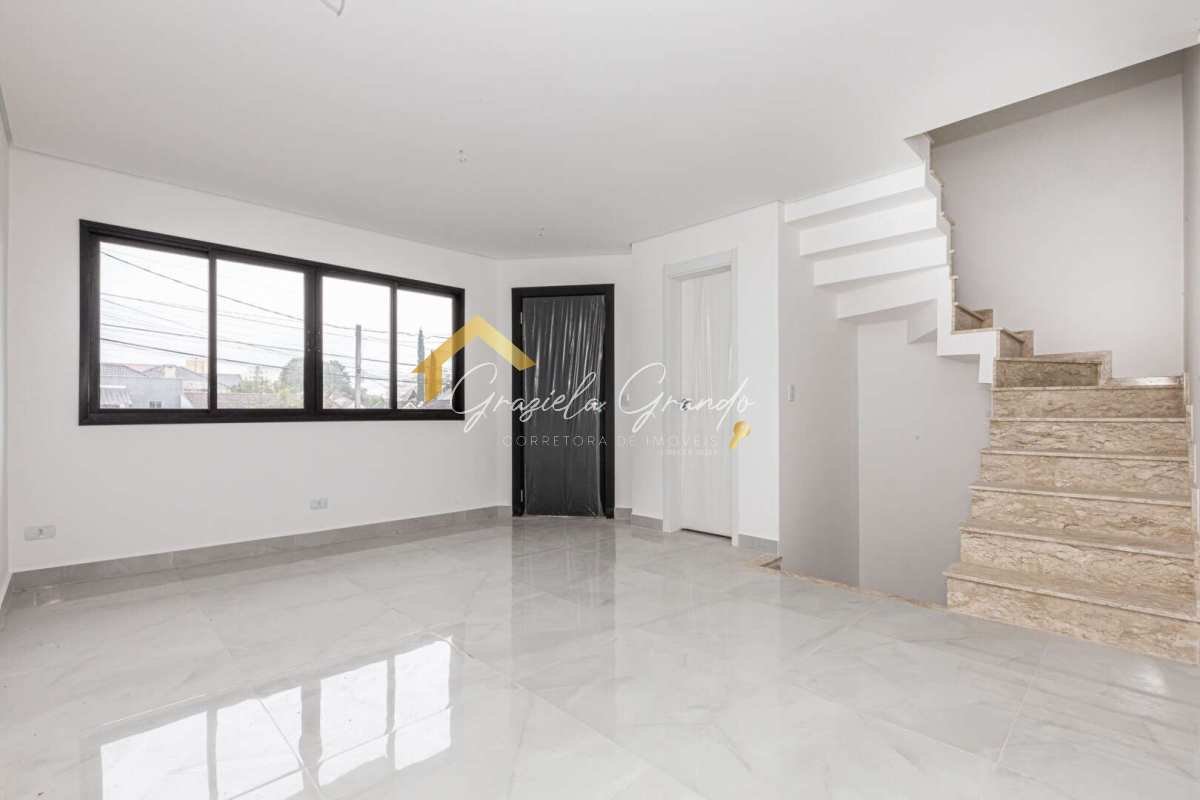 Sobrado à venda em Curitiba, Boa Vista, com 3 quartos 1 suíte, 166m² - Graziela Grando Imóveis