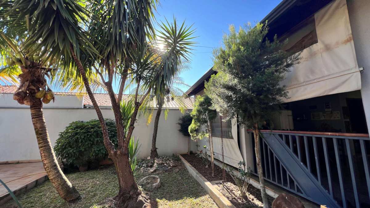 Casa de Condomínio à venda com 2 quartos, 204m² - Foto 4