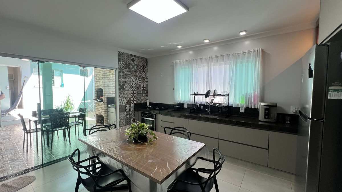 Banner - Oportunidade na Vila da Glória! Casa Reformada com 2 Dormitórios, Churrasqueira e Planejados Novos!