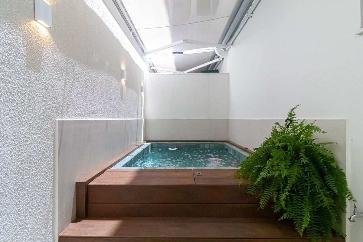 Apartamento Garden com piscina com hidromassagem e cromoterapia no coração de Copacabana, Zona Sul - RJ - MLeão Imóveis