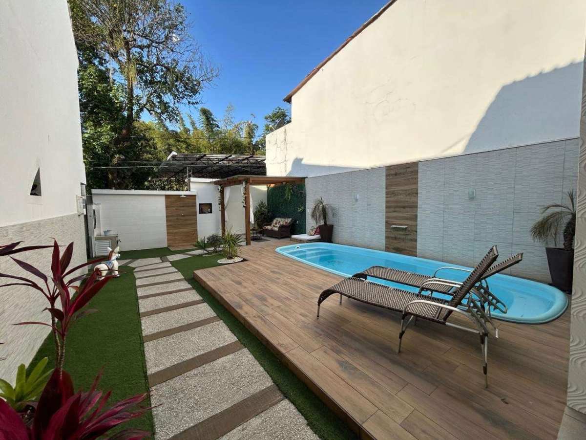 Casa duplex com 238 m² imperdível em Condomínio na Taquara - Jacarepaguá - MLeão Imóveis