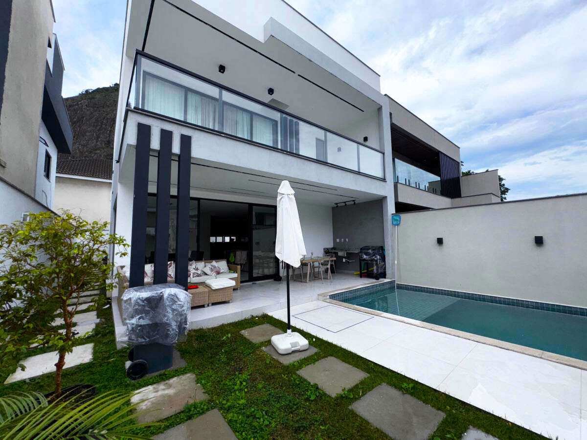 Casa de condomínio à venda com 4 quartos, 214m² - Vargem Pequena,Rio de Janeiro