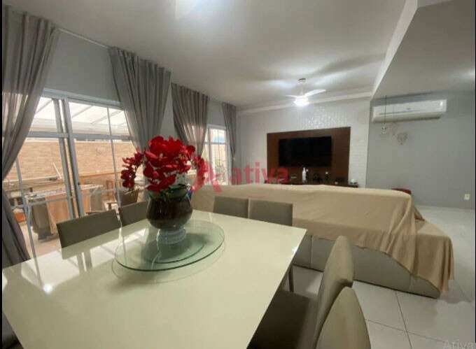 Casa de condomínio à venda com 4 quartos, 224m² - Recreio dos Bandeirantes,Rio de Janeiro