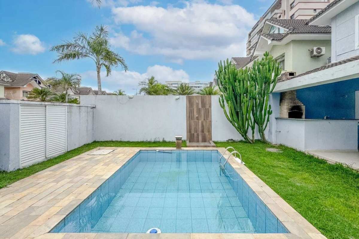 Casa de condomínio à venda com 4 quartos, 180m² - Recreio dos Bandeirantes,Rio de Janeiro