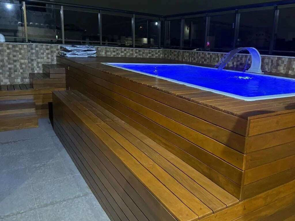 Cobertura duplex com 370 m², 5 quartos e lazer privativo na Avenida Gláucio Gil - Recreio dos Bandeirantes - MLeão Imóveis