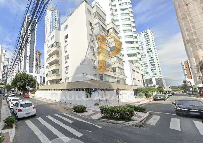 Apartamento à venda, no Edifício Laryane,  em Balneário Camboriú, Centro, com 2 quartos, 75m² - Paulo Aragão | Imoveis Litoral Catarinense