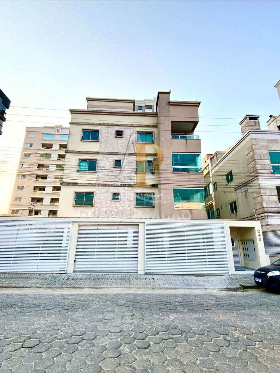 Apartamento de 2 quartos, 61m² no bairro Perequê, em Porto Belo | Eu Corretor