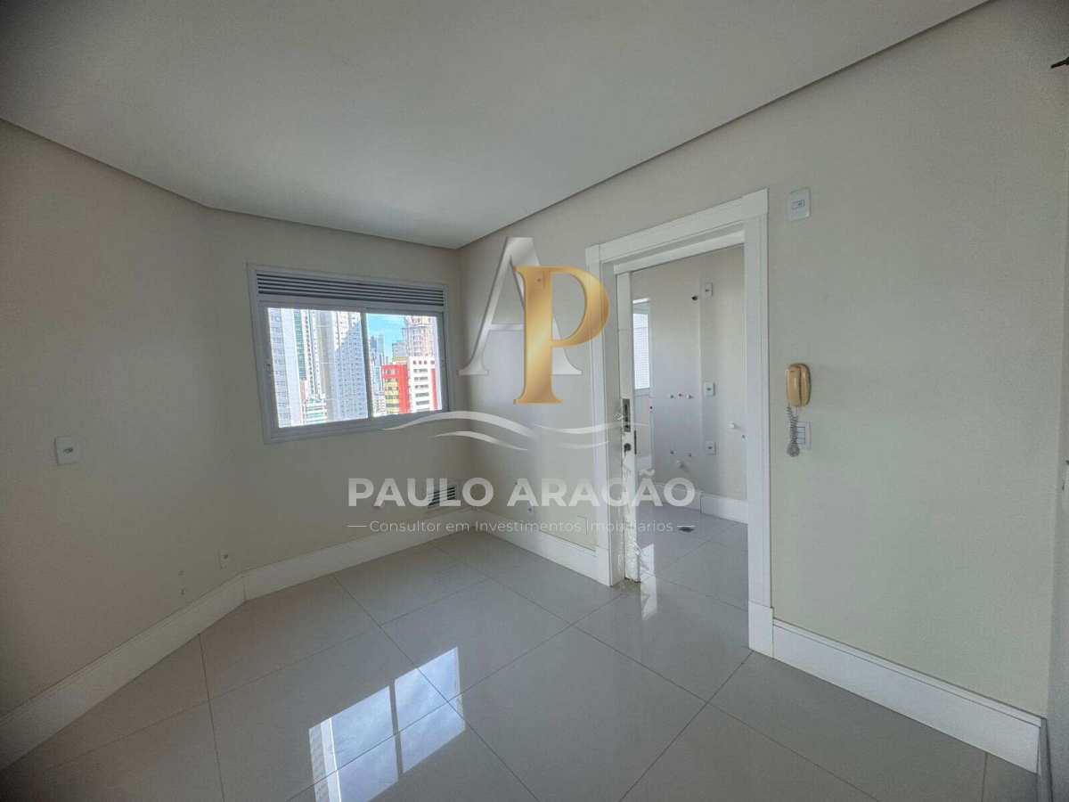 Apartamento de 3 quartos, 128m² no bairro Centro, em Balneário Camboriú | Eu Corretor