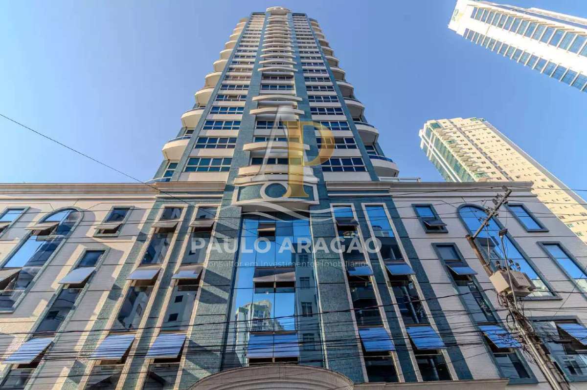 Apartamento de 3 quartos, 252m² no bairro Centro, em Balneário Camboriú | Eu Corretor