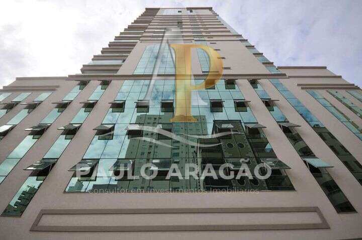 Apartamento de 4 quartos, 199m² no bairro Meia Praia, em Itapema | Eu Corretor