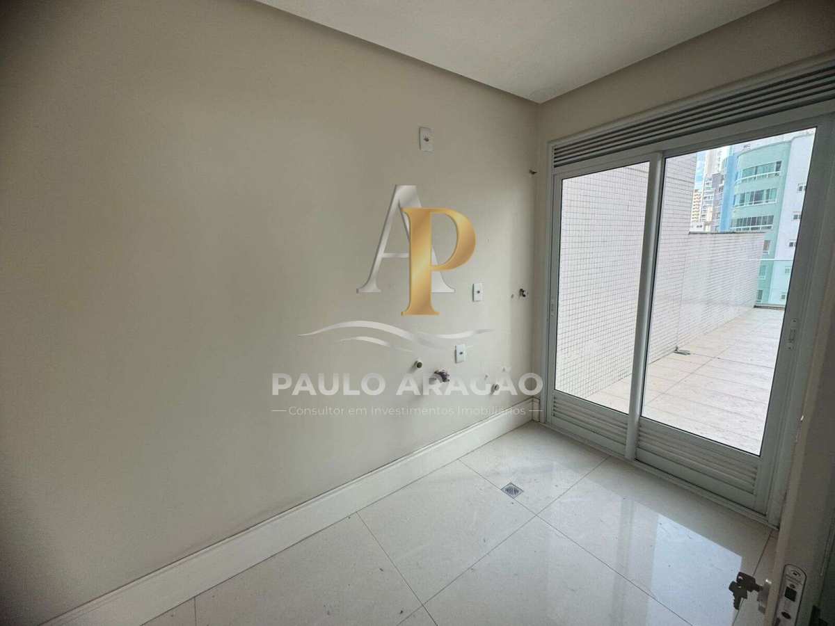 Apartamento de 3 quartos, 254m² no bairro Centro, em Balneário Camboriú | Eu Corretor