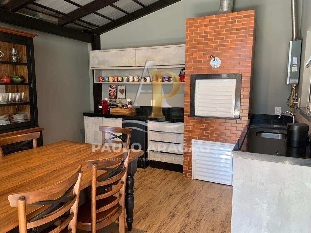 Casa de Condomínio de 3 quartos, 160m² no bairro São Judas Tadeu, em Balneário Camboriú | Eu Corretor