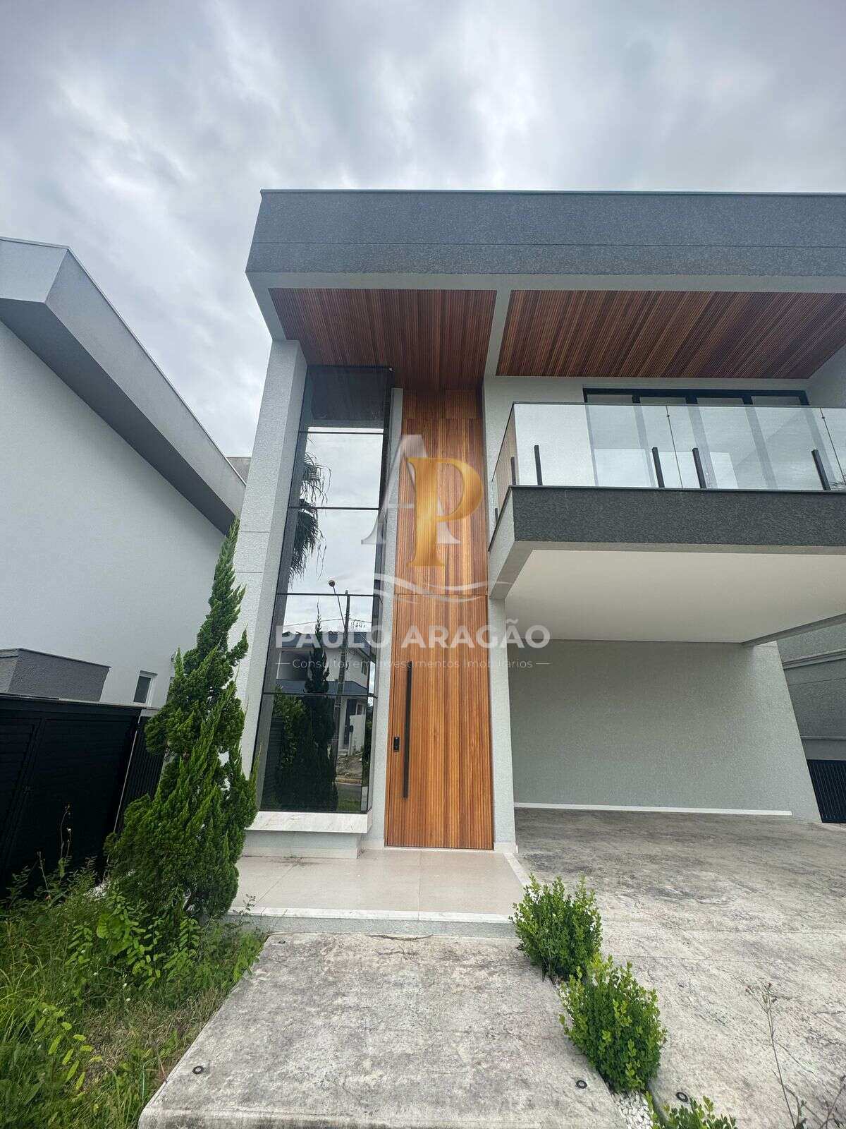 Casa de Condomínio de 3 quartos, 250m² no bairro Santa Regina, em Camboriú | Eu Corretor
