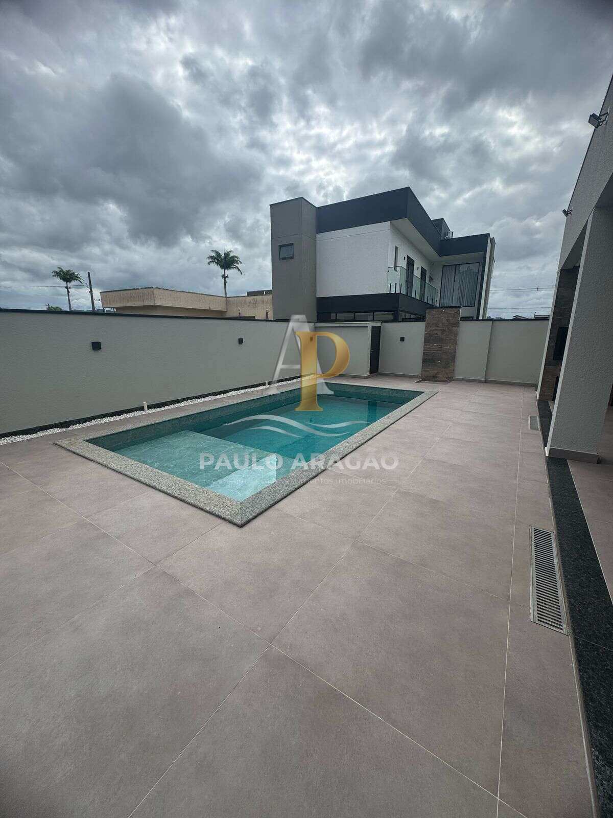 Casa de Condomínio de 4 quartos, 263m² no bairro Santa Regina, em Camboriú | Eu Corretor