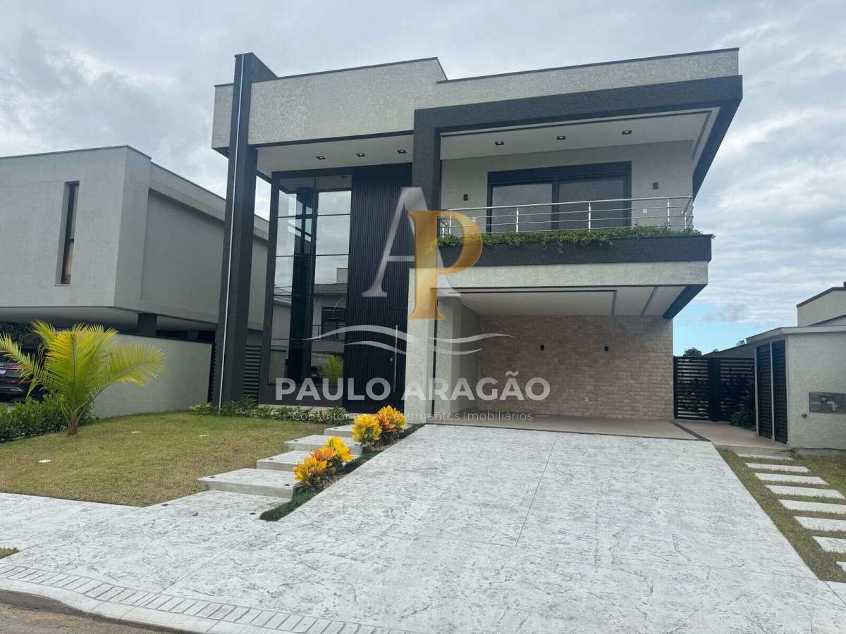 Casa de Condomínio de 4 quartos, 300m² no bairro Santa Regina, em Camboriú | Eu Corretor