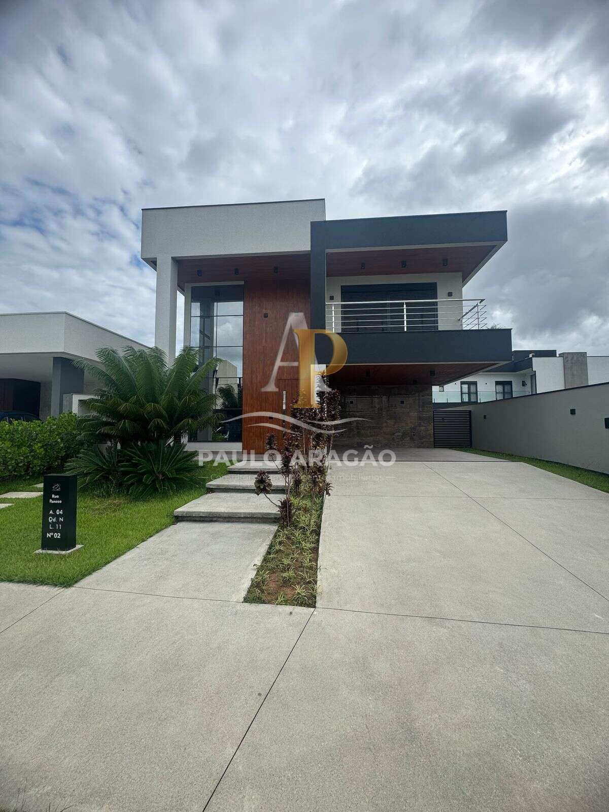 Casa de Condomínio de 4 quartos, 263m² no bairro Santa Regina, em Camboriú | Eu Corretor