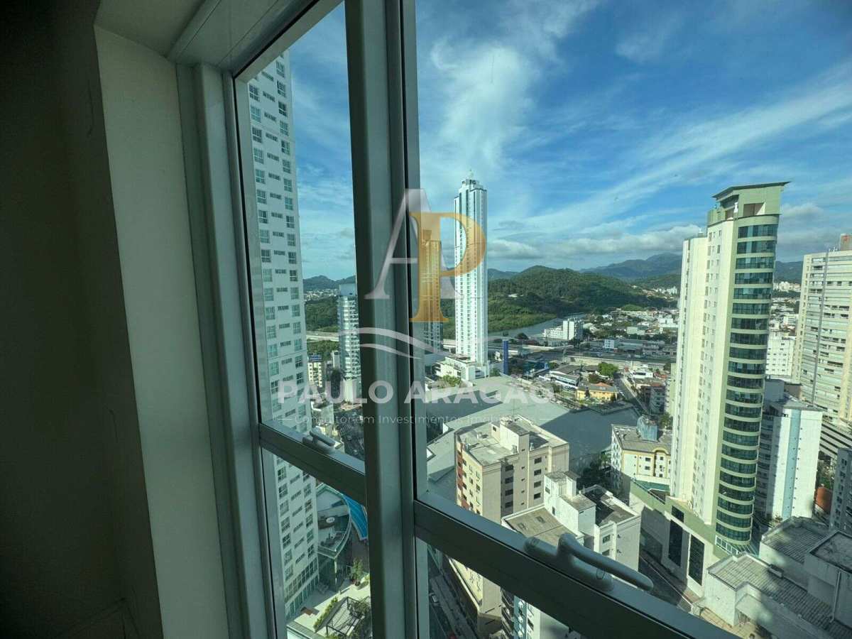Apartamento de 4 quartos, 234m² no bairro Centro, em Balneário Camboriú | Eu Corretor