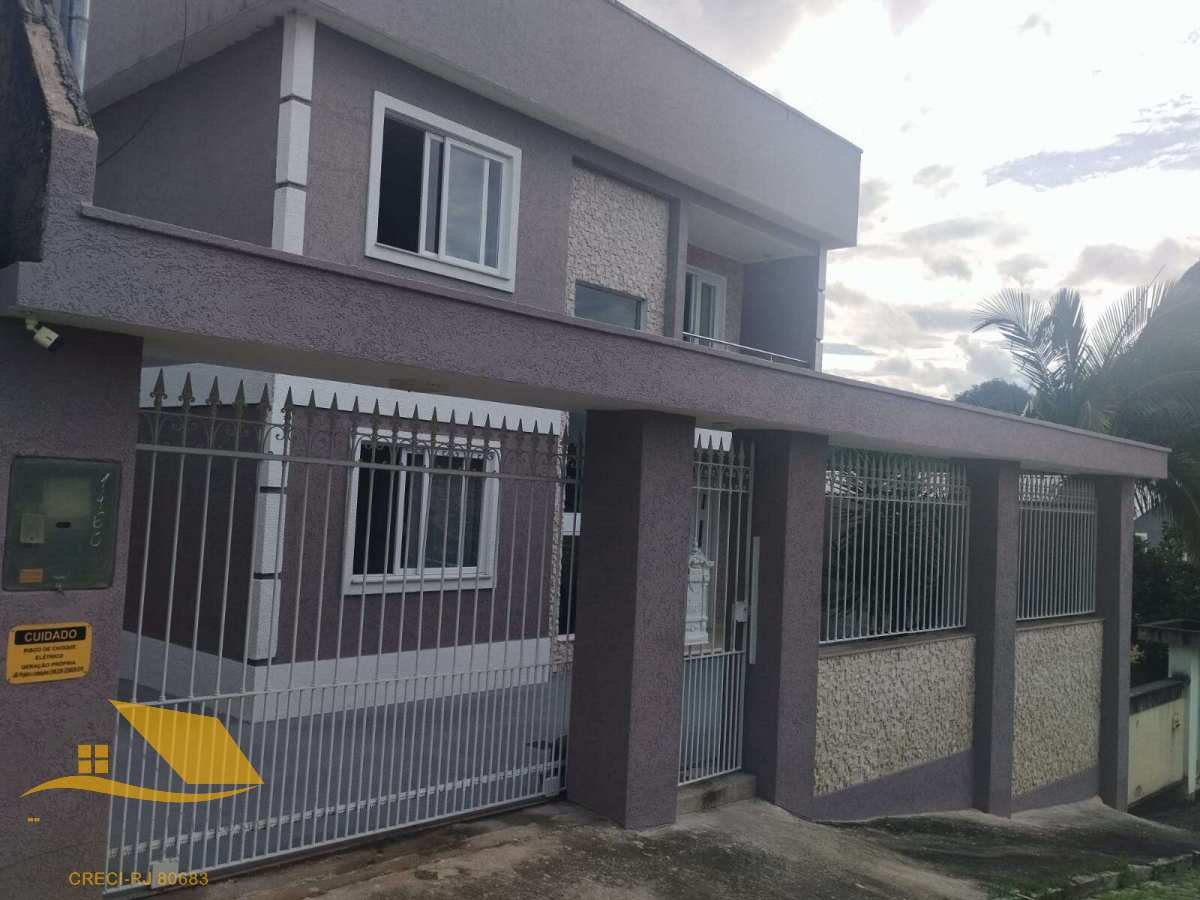 Casa de alto padrão à venda em Amparo, 3 quartos, piscina, área gourmet completa - Alessandro Cardoso Imóveis