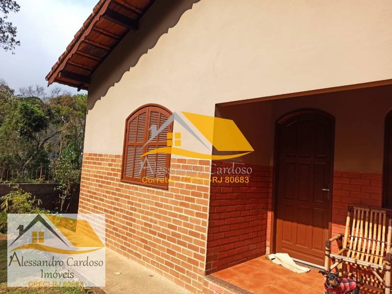 Casa com 3 quartos no Nova Suiça - Alessandro Cardoso Imóveis