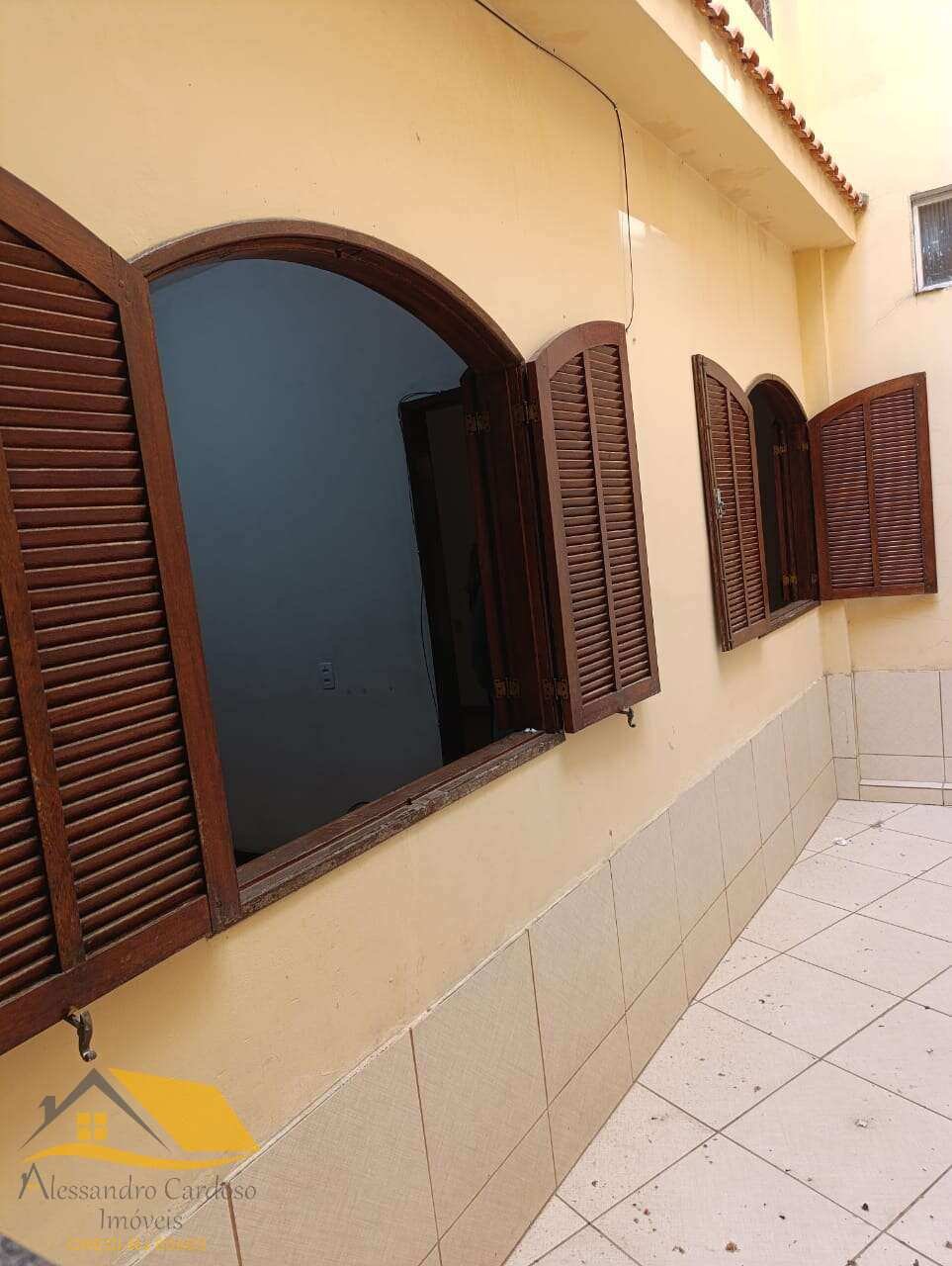 Vendo Casa no Jardim Califórnia com 1 quarto, sala, cozinha e banheiro - Alessandro Cardoso Imóveis