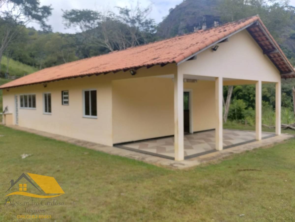 Vendo Chácara na Pedra Branca, Bom Jardim com 20 mil Mts² e Casa com 3 Quartos