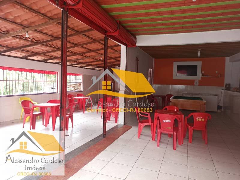 Loja à venda com 1 quarto, 750m² - Chácara Paraíso,Nova Friburgo