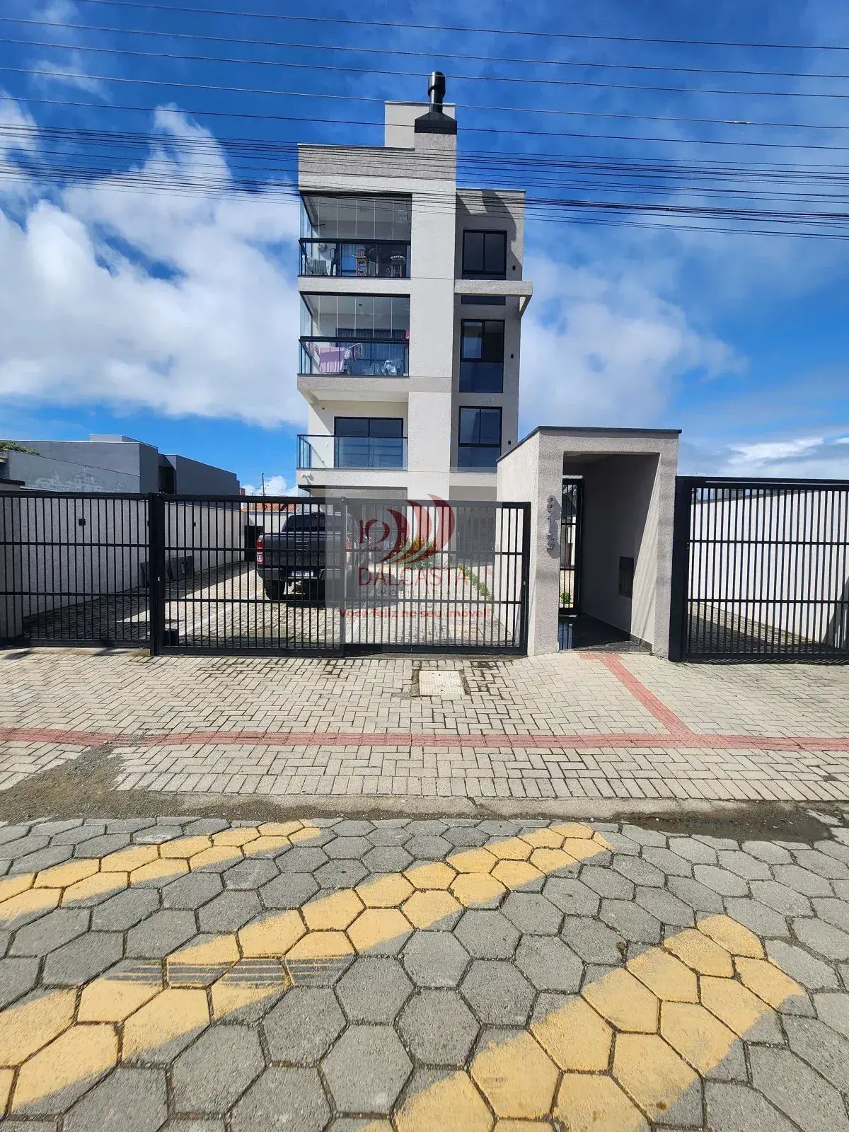 Apartamento à venda com 3 quartos, 93,4m² - Itacolomi,Balneário Piçarras
