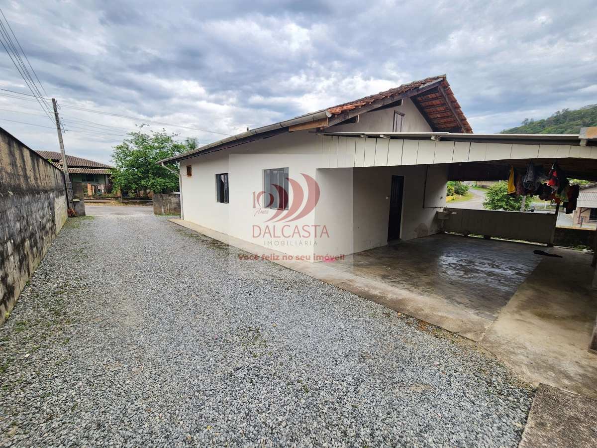  - Casa à venda em Jaraguá do Sul, Jaraguá 99, com 4 quartos, 196m²