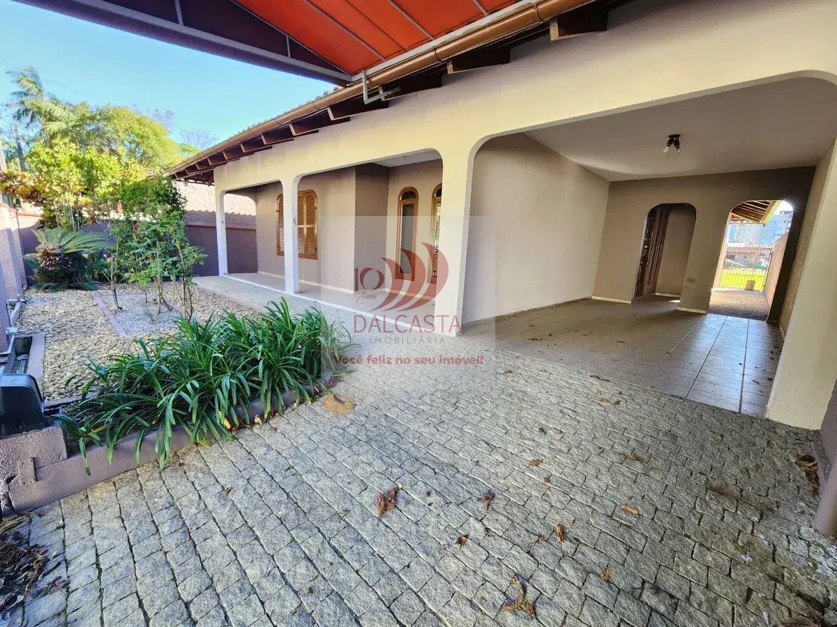 Casa à venda com 3 quartos, 154,30m² - Baependi,Jaraguá do Sul