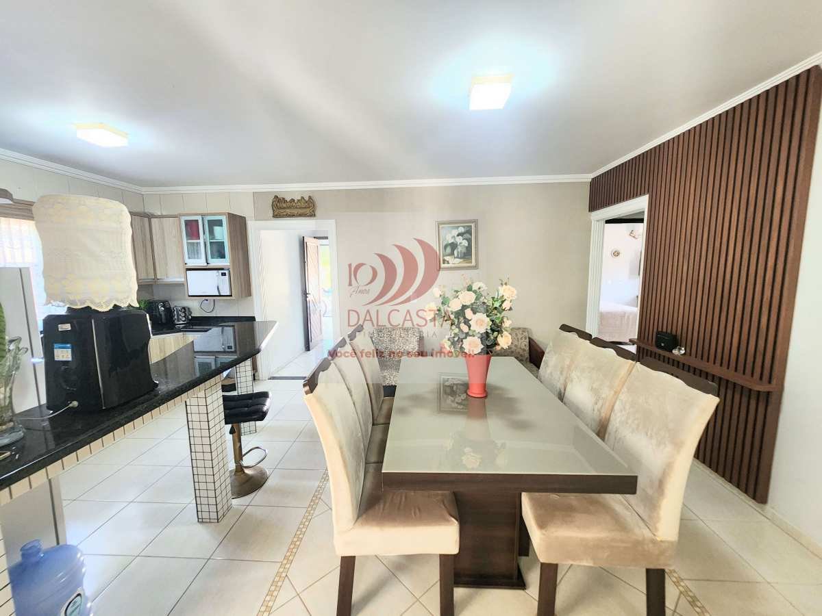 Casa à venda com 3 quartos, 185.00m² - Jaraguá Esquerdo,Jaraguá do Sul