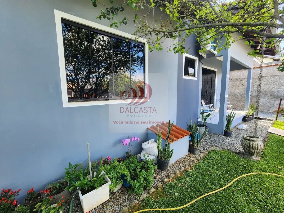 Casa à venda com 3 quartos, 75.00m² - Jaraguá 99,Jaraguá do Sul