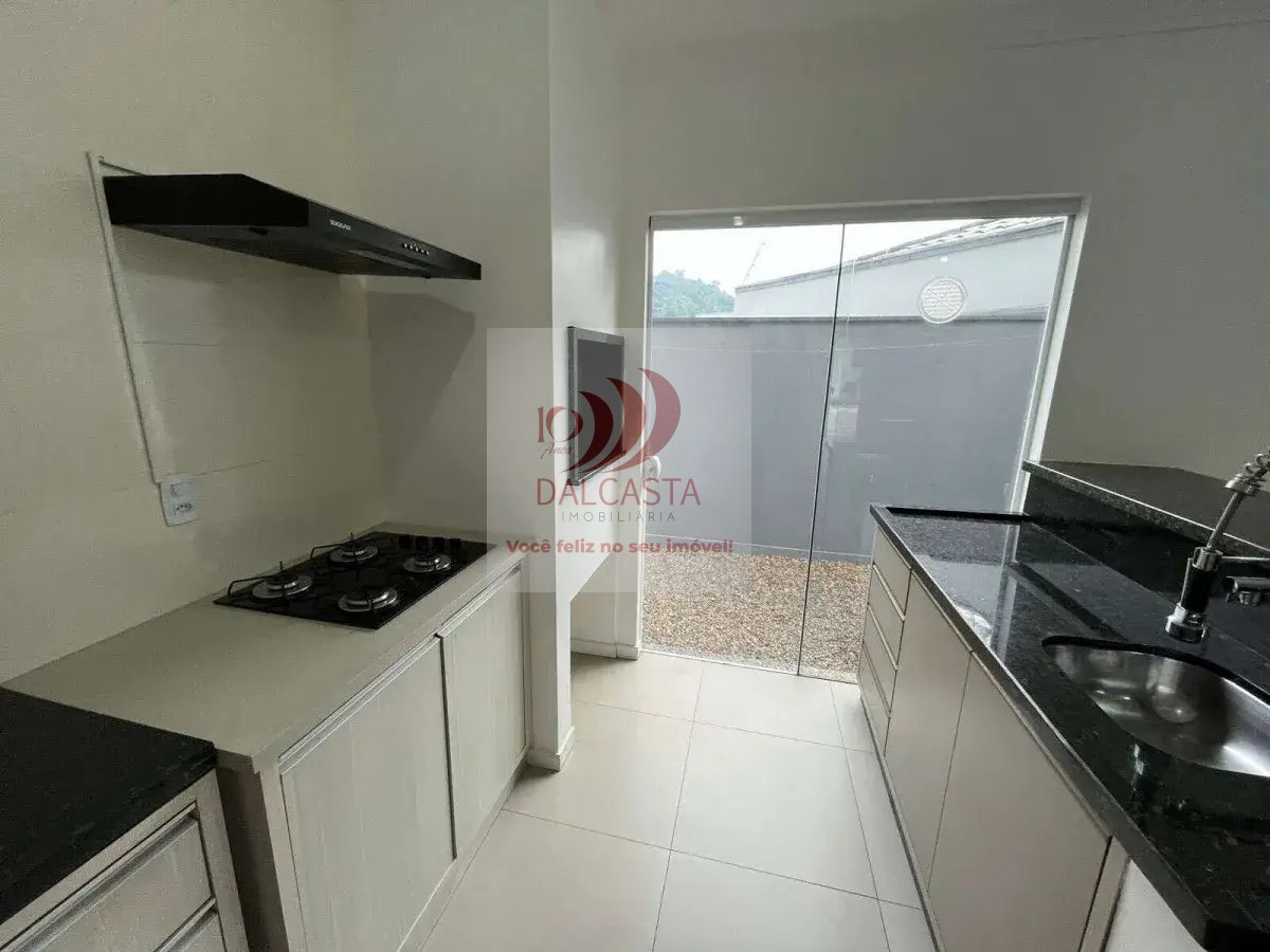  - Sobrado para alugar, no Residencial Orleans em Jaraguá do Sul, São Luís, com 3 quartos, 110.00m²