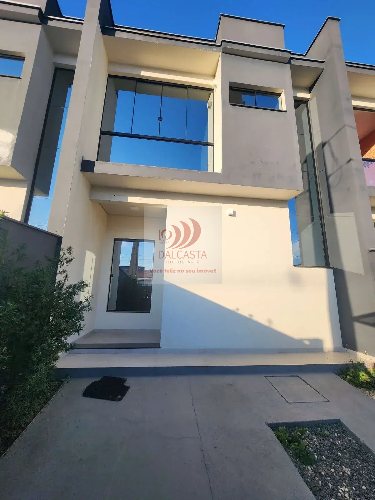 Casa geminada à venda com 2 quartos, 76,38m² - Jaraguá 99,Jaraguá do Sul