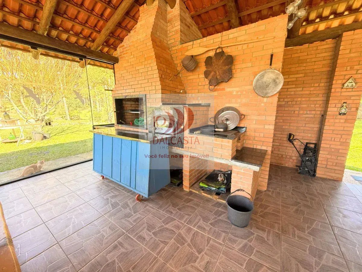  - Chácara à venda em Campo Alegre, Cascatas, com 2 quartos, 250m²