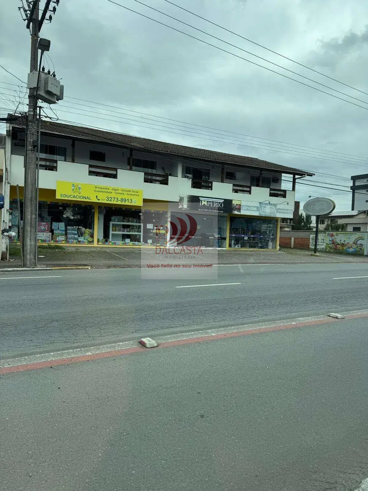  - Conjunto Comercial à venda