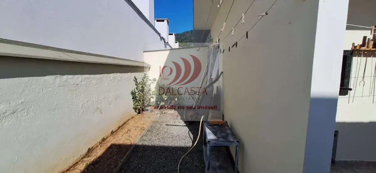 Casa geminada à venda com 2 quartos, 90m² - Jaraguá 84,Jaraguá do Sul