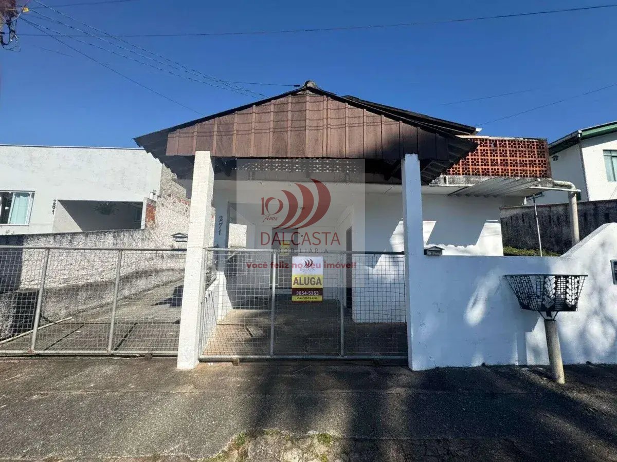 Casa com 2 dormitórios para alugar, 60 m² por R$ 1.200/mês - Rau - Jaraguá do Sul/SC - Dalcasta Imobiliária