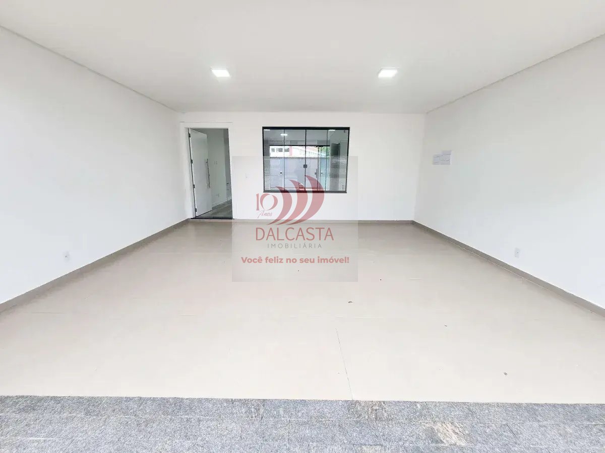 Sobrado à venda com 3 quartos, 167,80m² - São Luís,Jaraguá do Sul